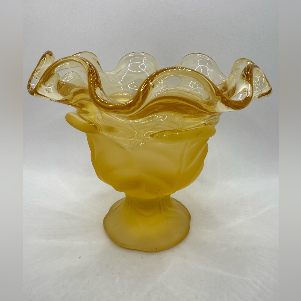 Vintage Viking Cabbage Leaf Satin & Clear Ruffled Rim Candy Dish Compote